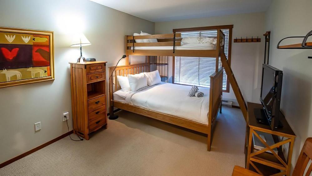 Snow Creek Lodge By Fernie Lodging Co 外观 照片