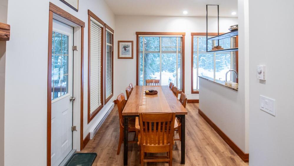 Snow Creek Lodge By Fernie Lodging Co 外观 照片
